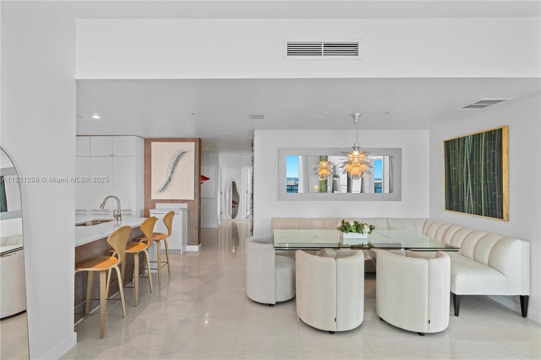 For Sale: $1,450,000 (3 beds, 3 baths, 1970 Square Feet)