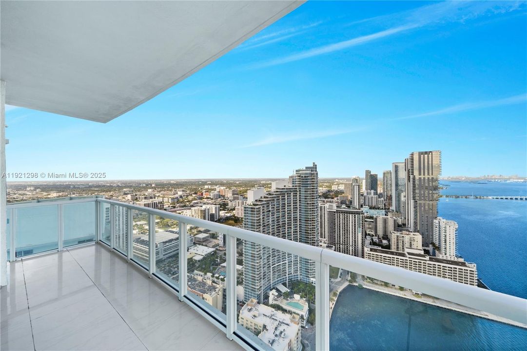 For Sale: $1,450,000 (3 beds, 3 baths, 1970 Square Feet)