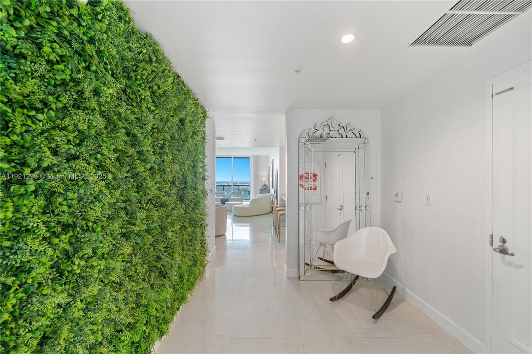 For Sale: $1,450,000 (3 beds, 3 baths, 1970 Square Feet)