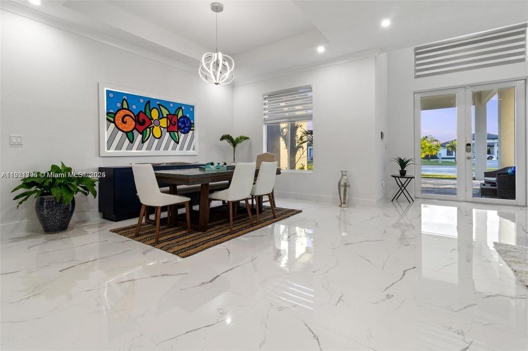 В аренду: $8,400 (5 спален, 3 ванн, 2863 Квадратных фут)