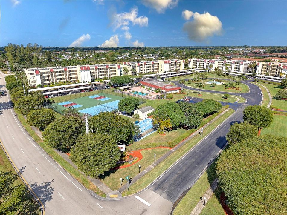 En Venta: $180,000 (2 camas, 2 baños, 1300 Pies cuadrados)