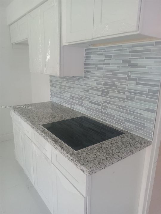 На продажу: $529,000 (4 спален, 2 ванн, 910 Квадратных фут)