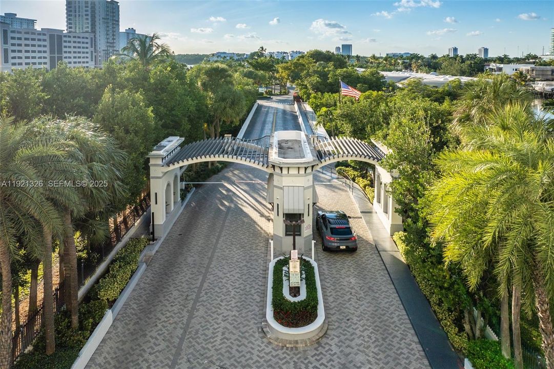 待售: $1,200,000 (3 贝兹, 2 浴室, 2370 平方英尺)