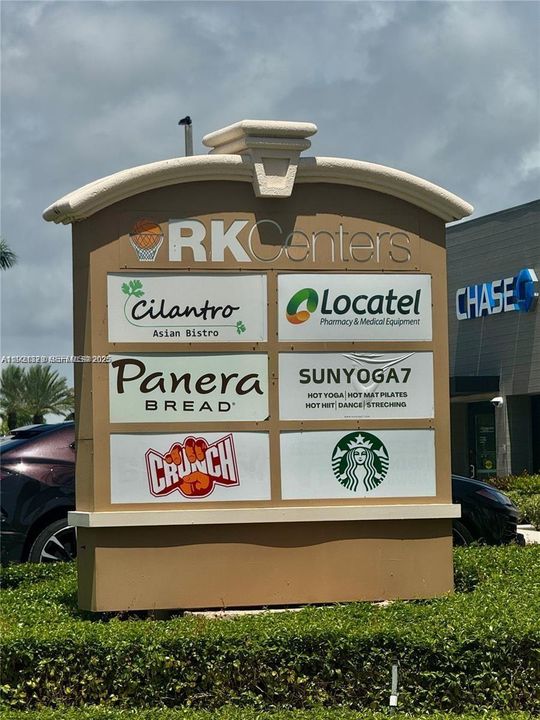 For Sale: $396,000 (2 beds, 2 baths, 1081 Square Feet)