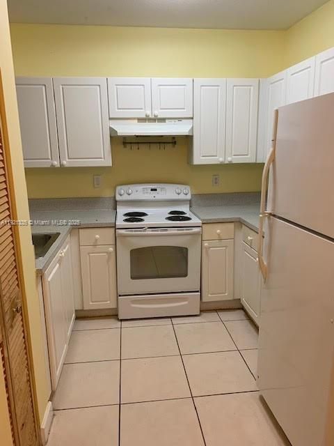 待售: $285,000 (2 贝兹, 2 浴室, 1041 平方英尺)