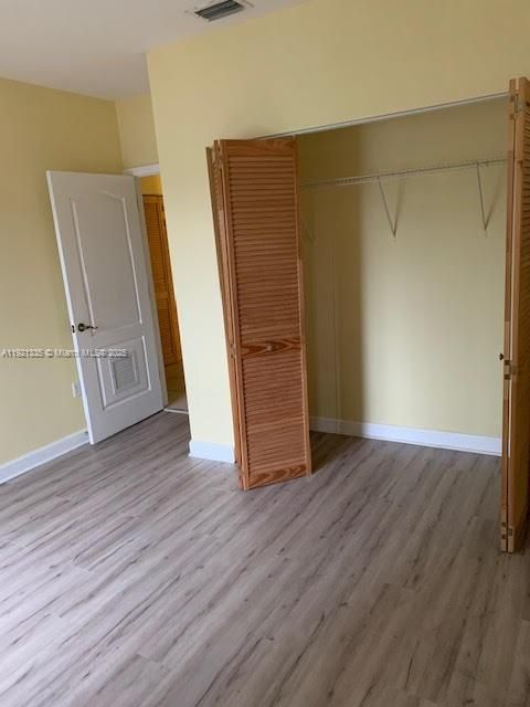 待售: $285,000 (2 贝兹, 2 浴室, 1041 平方英尺)