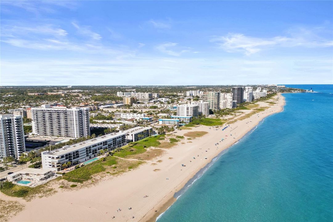 For Sale: $689,000 (2 beds, 2 baths, 1110 Square Feet)