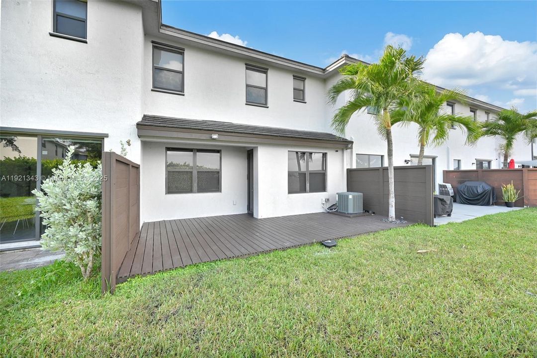 待售: $639,999 (3 贝兹, 2 浴室, 1588 平方英尺)