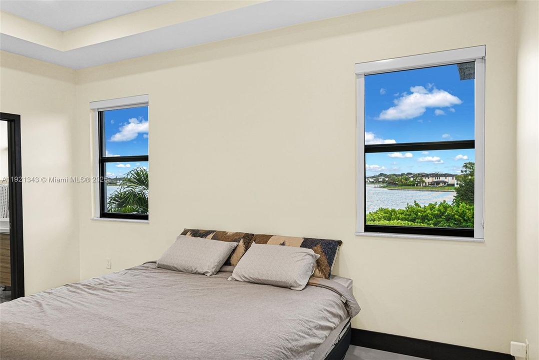 待售: $639,999 (3 贝兹, 2 浴室, 1588 平方英尺)