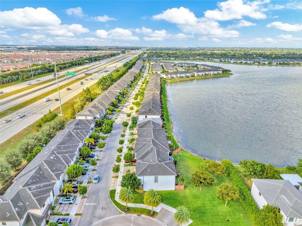 待售: $639,999 (3 贝兹, 2 浴室, 1588 平方英尺)