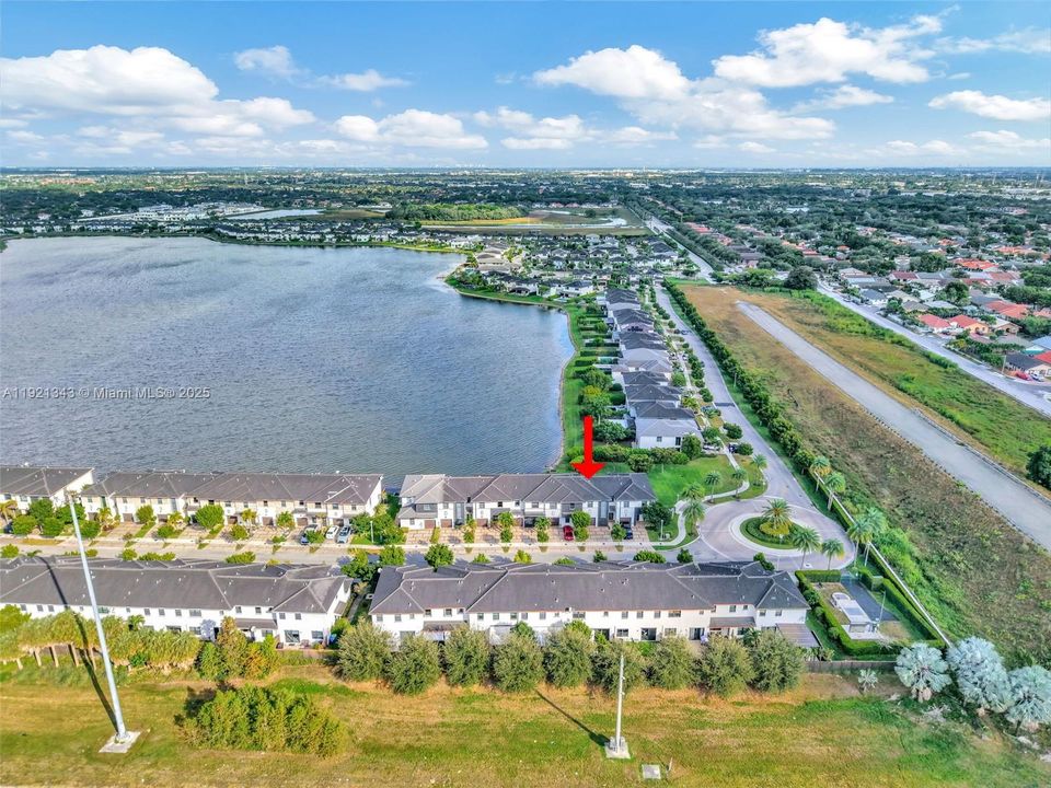 待售: $639,999 (3 贝兹, 2 浴室, 1588 平方英尺)