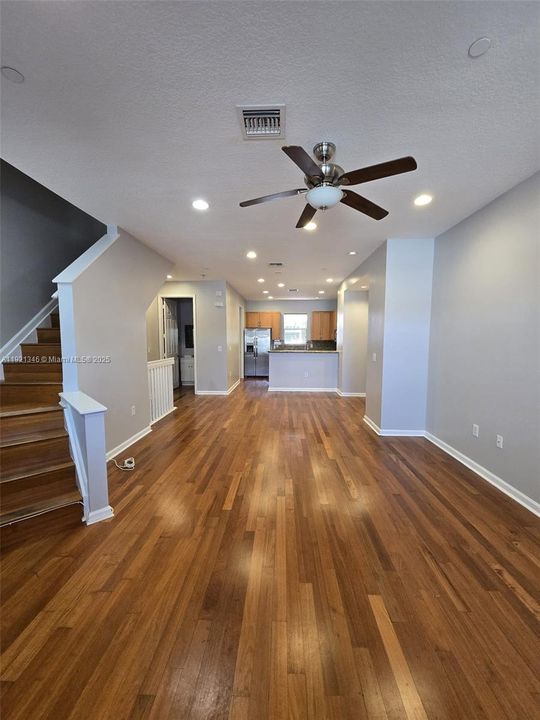 For Rent: $3,300 (3 beds, 3 baths, 1780 Square Feet)