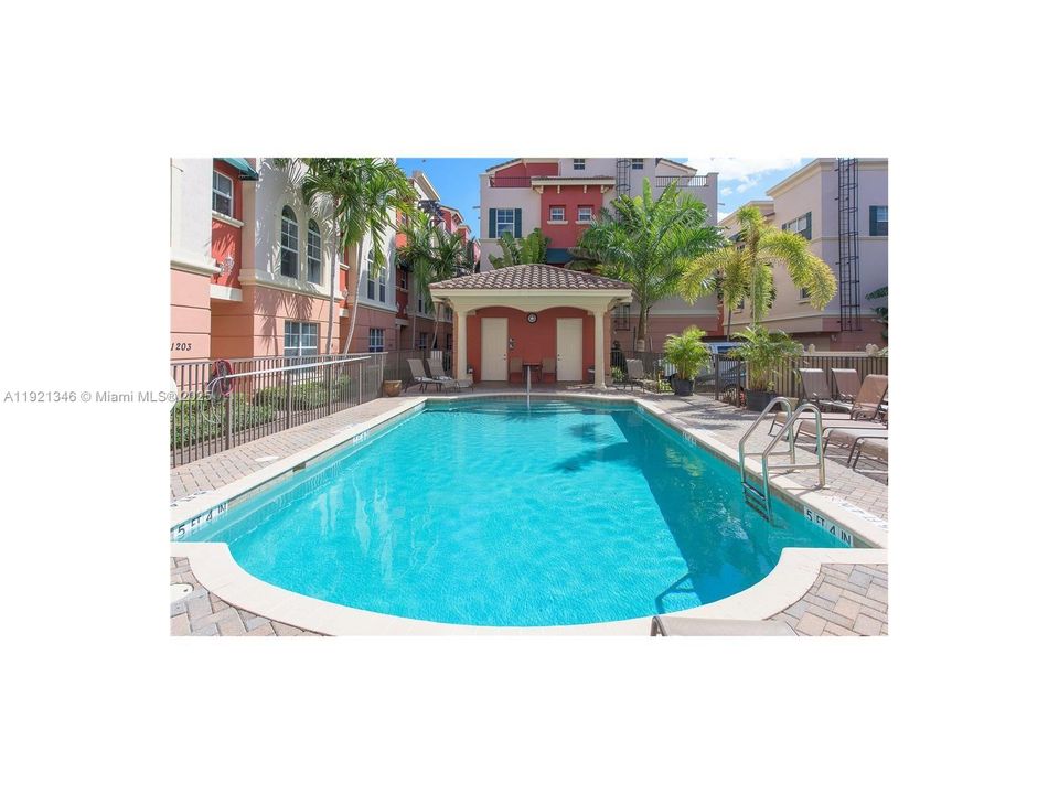 For Rent: $3,300 (3 beds, 3 baths, 1780 Square Feet)