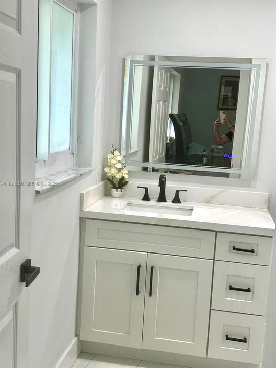 待售: $540,000 (4 贝兹, 2 浴室, 1444 平方英尺)