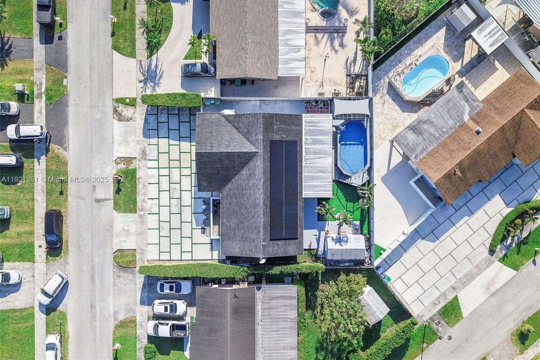 待售: $690,000 (4 贝兹, 3 浴室, 1963 平方英尺)