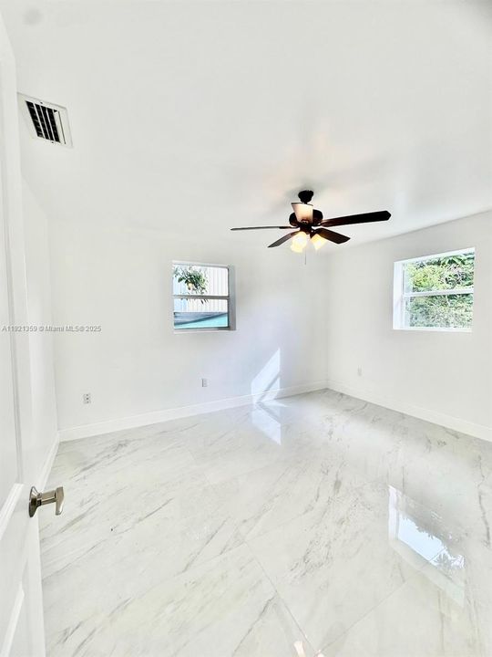 For Sale: $775,000 (2 beds, 2 baths, 2557 Square Feet)