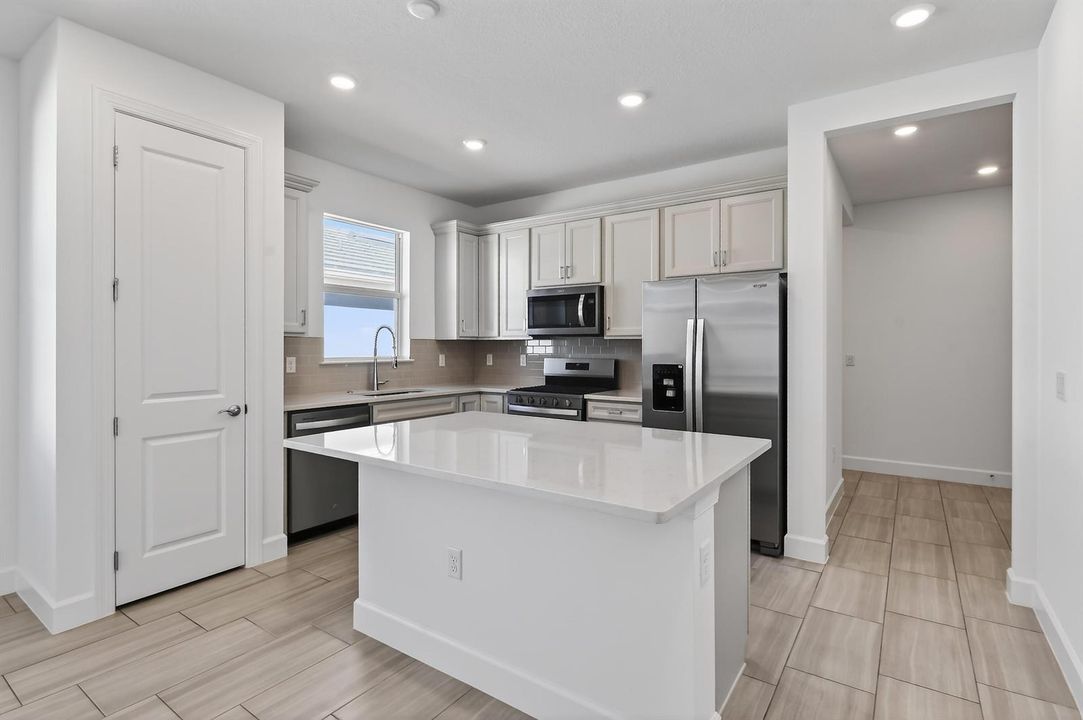 Lot4002-3829RussellCt(7)
