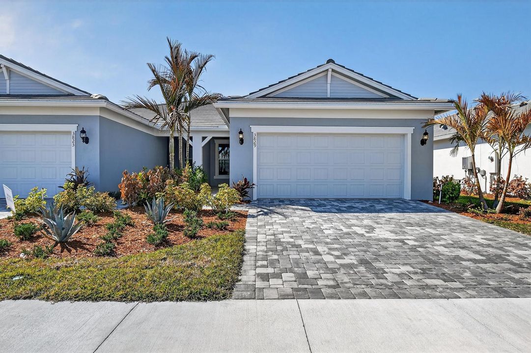 Lot4002-3829RussellCt(1)