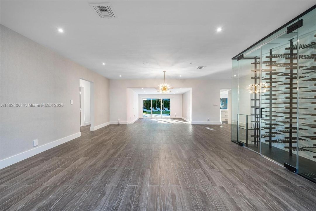 En Venta: $2,497,000 (3 camas, 2 baños, 3008 Pies cuadrados)