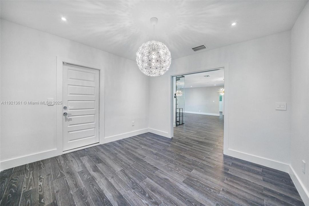 En Venta: $2,497,000 (3 camas, 2 baños, 3008 Pies cuadrados)