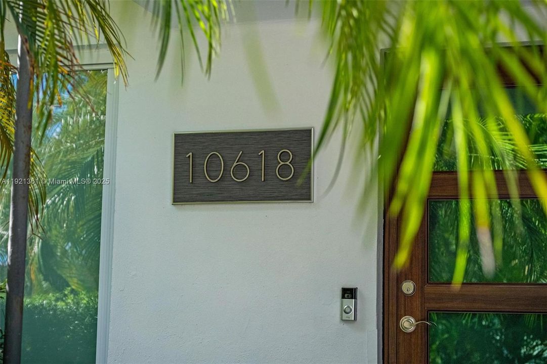 En Venta: $2,497,000 (3 camas, 2 baños, 3008 Pies cuadrados)