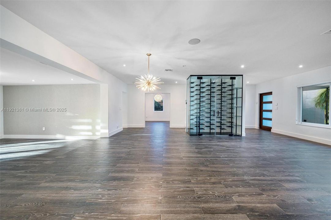 En Venta: $2,497,000 (3 camas, 2 baños, 3008 Pies cuadrados)