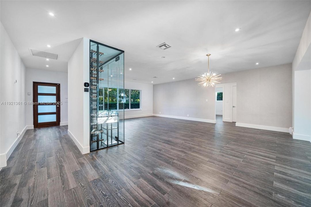 En Venta: $2,497,000 (3 camas, 2 baños, 3008 Pies cuadrados)