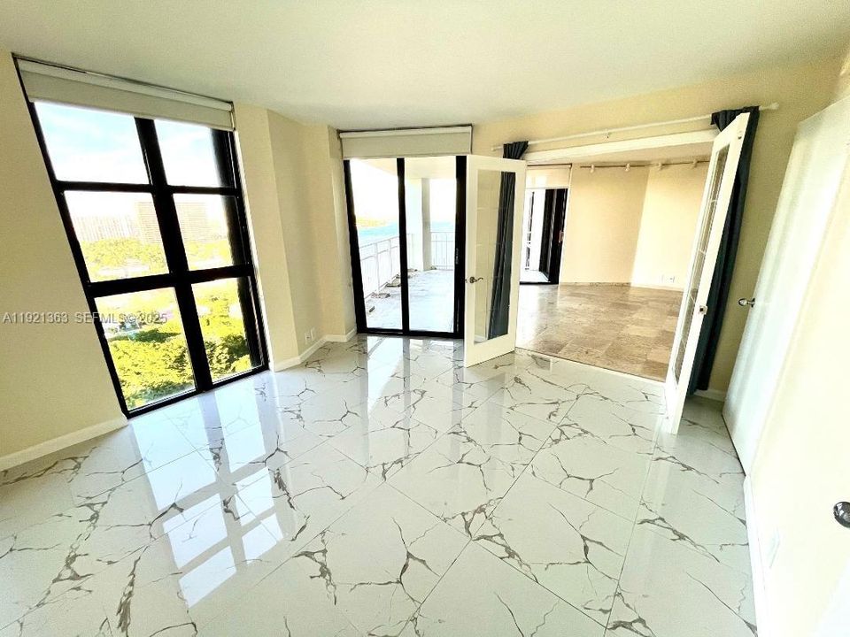 second bedroom has direct access to the balcony