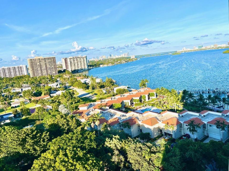 出租: $3,750 (2 贝兹, 2 浴室, 1268 平方英尺)