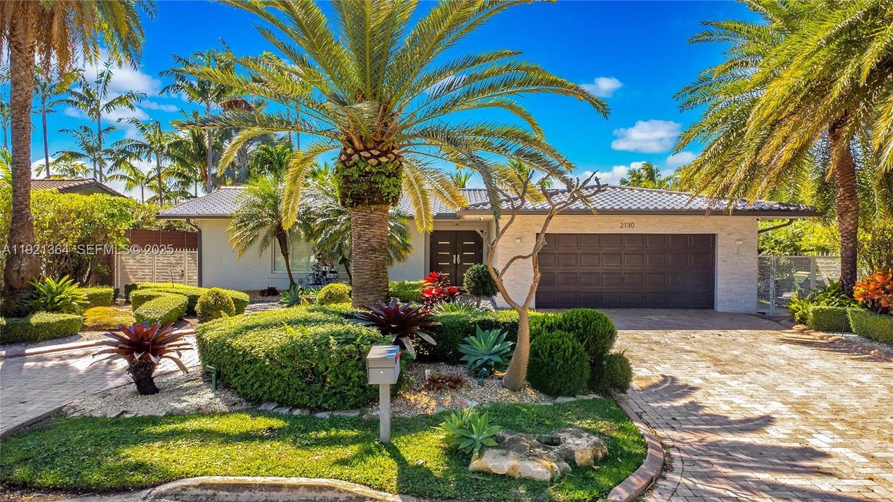 待售: $3,087,000 (3 贝兹, 3 浴室, 2295 平方英尺)