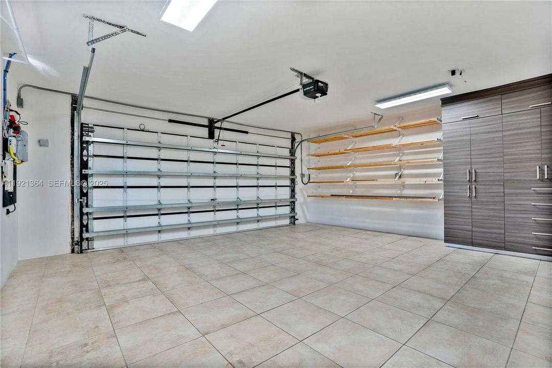 待售: $3,087,000 (3 贝兹, 3 浴室, 2295 平方英尺)