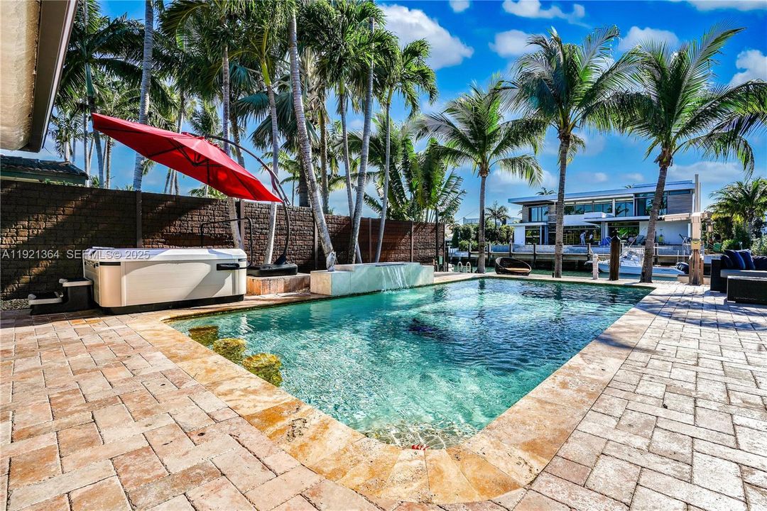 待售: $3,087,000 (3 贝兹, 3 浴室, 2295 平方英尺)