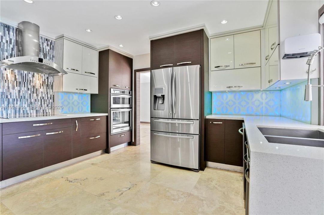 待售: $3,087,000 (3 贝兹, 3 浴室, 2295 平方英尺)