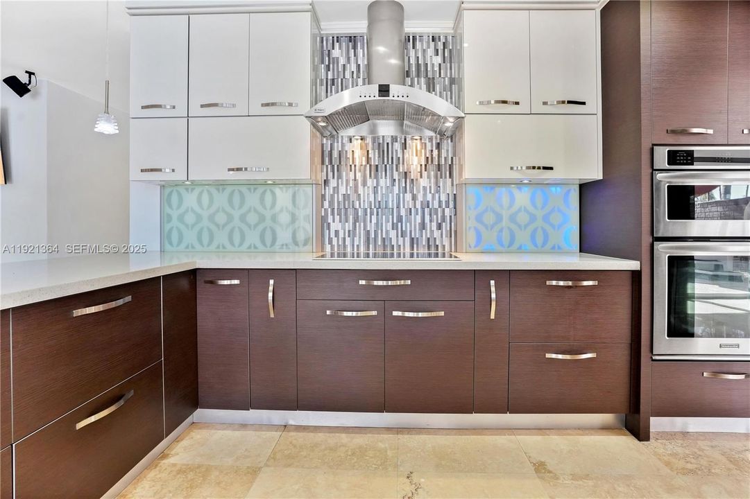 待售: $3,087,000 (3 贝兹, 3 浴室, 2295 平方英尺)