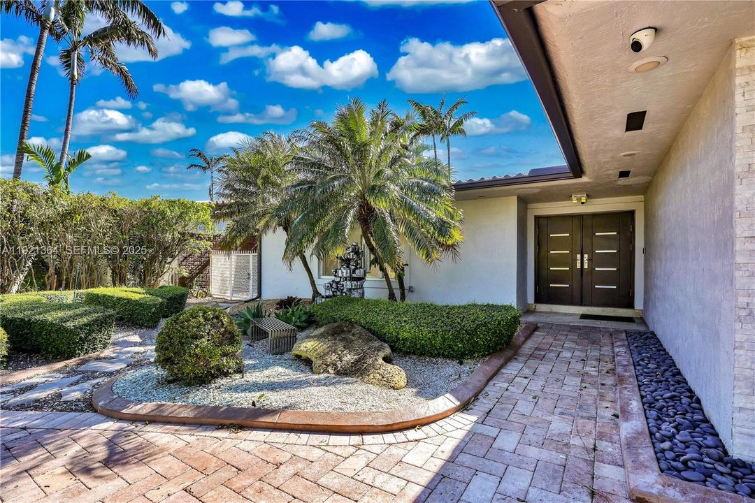 待售: $3,087,000 (3 贝兹, 3 浴室, 2295 平方英尺)