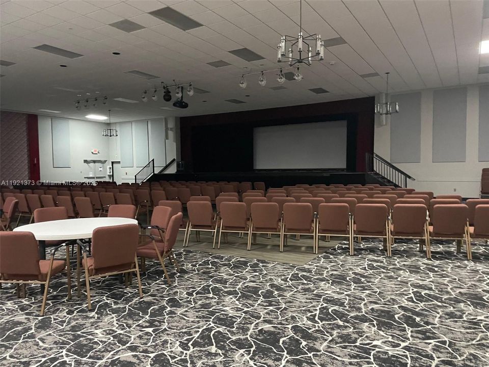 AUDITORIUM FOR SHOWS