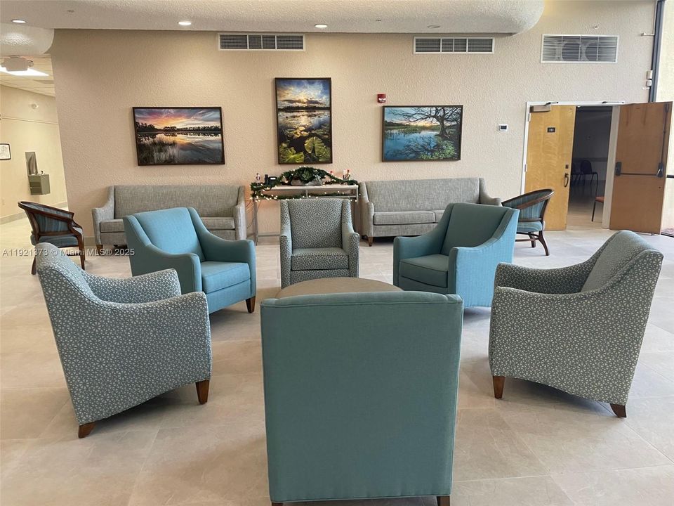 CLUBHOUSE SITTING AREA