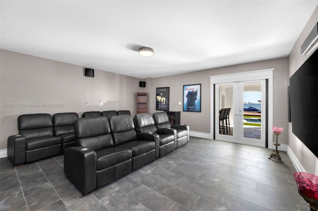 En Venta: $11,800,000 (6 camas, 6 baños, 6816 Pies cuadrados)