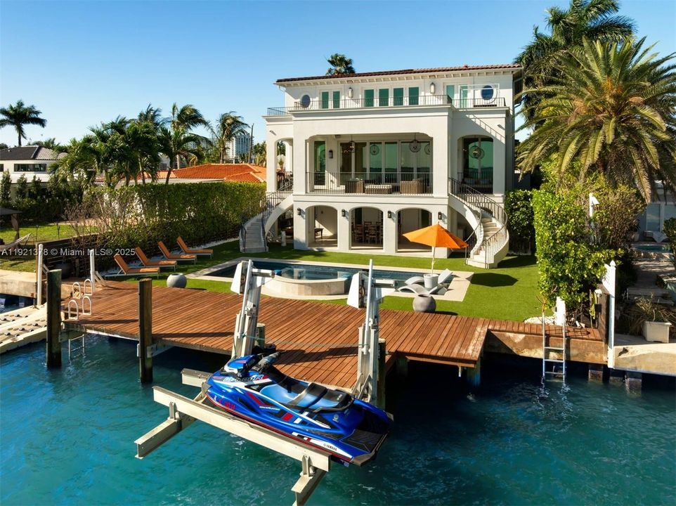 En Venta: $11,800,000 (6 camas, 6 baños, 6816 Pies cuadrados)