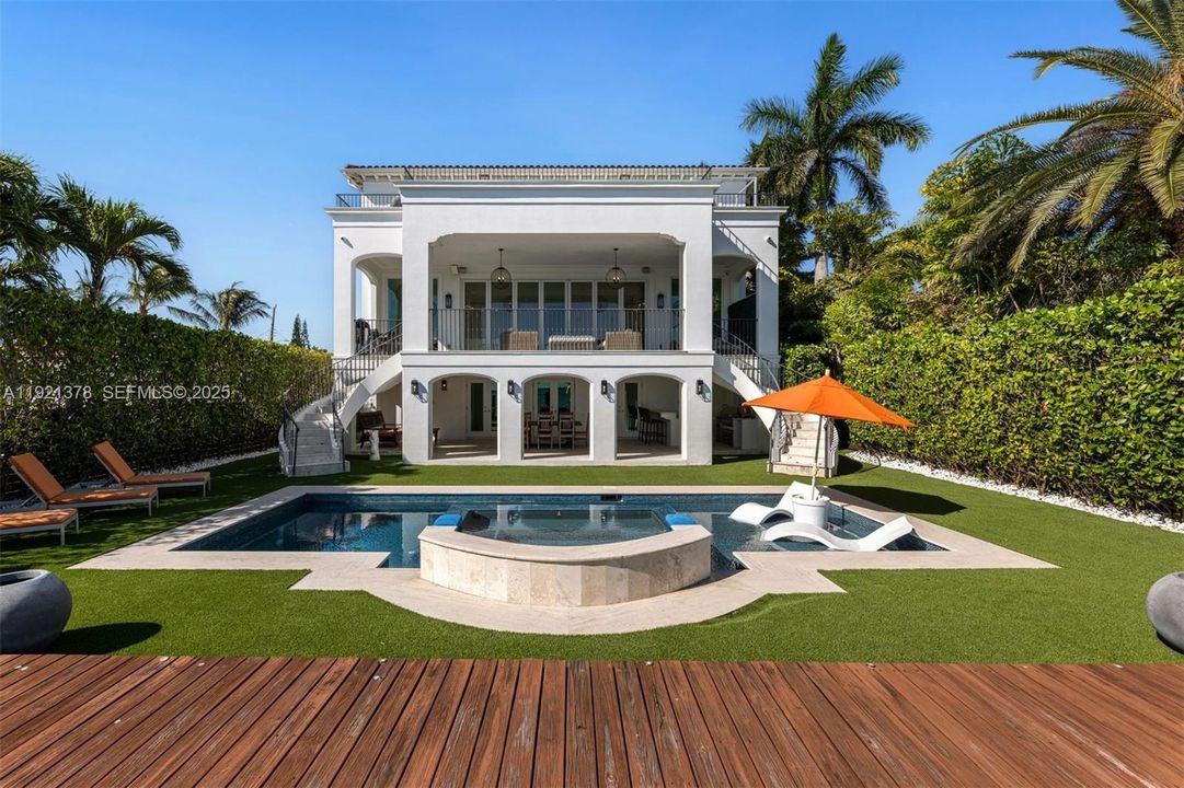 En Venta: $11,800,000 (6 camas, 6 baños, 6816 Pies cuadrados)