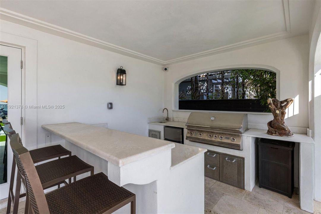 En Venta: $11,800,000 (6 camas, 6 baños, 6816 Pies cuadrados)