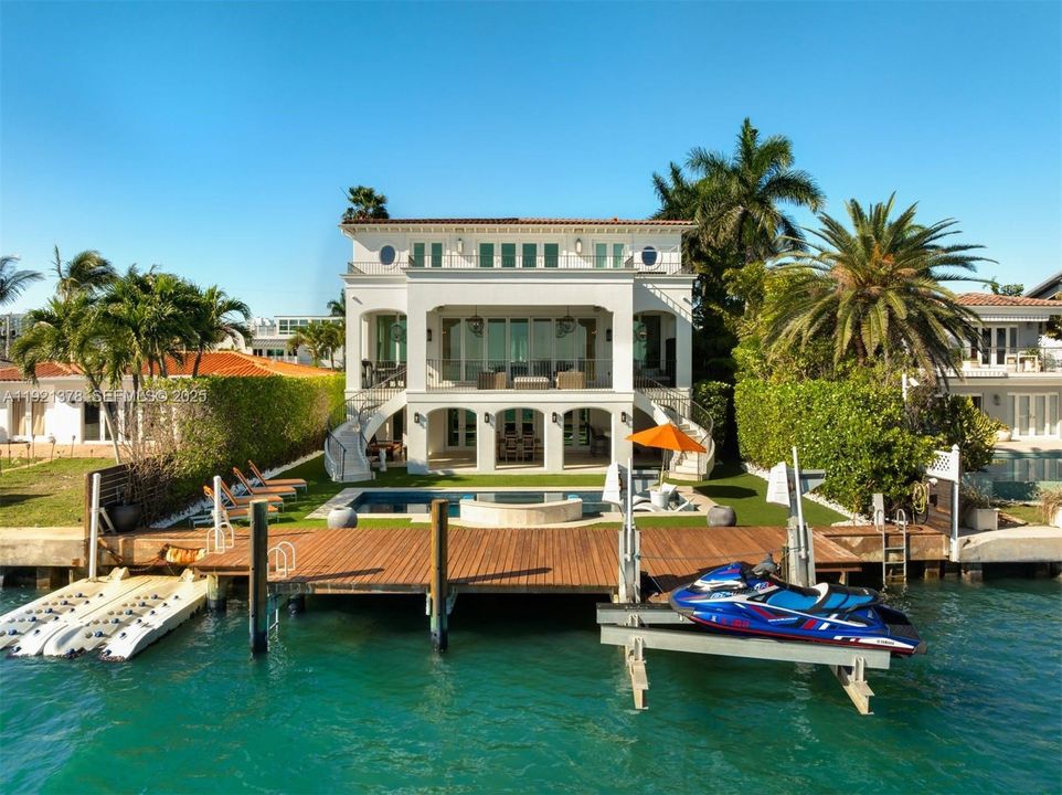 En Venta: $11,800,000 (6 camas, 6 baños, 6816 Pies cuadrados)