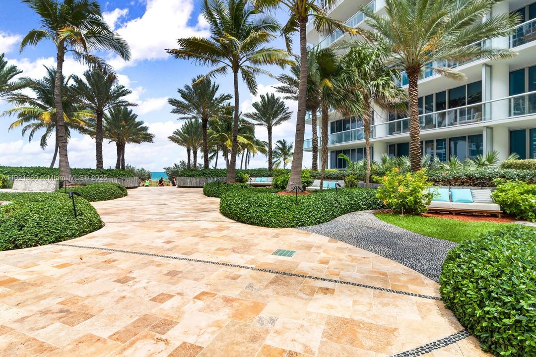 For Rent: $14,500 (1 beds, 1 baths, 720 Square Feet)