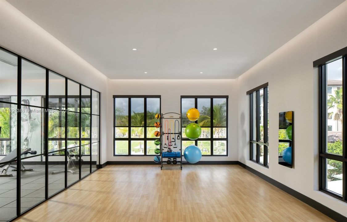 For Rent: $2,526 (1 beds, 1 baths, 801 Square Feet)