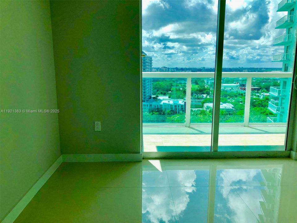 For Rent: $3,900 (2 beds, 2 baths, 1144 Square Feet)