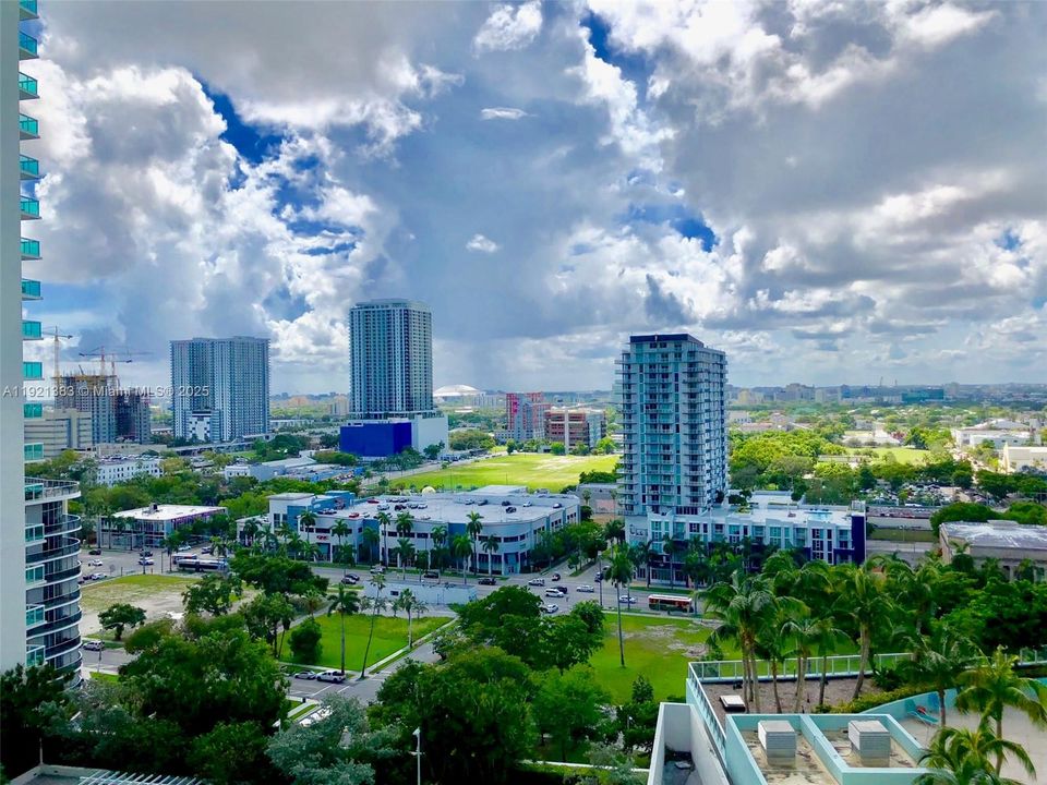 For Rent: $3,900 (2 beds, 2 baths, 1144 Square Feet)