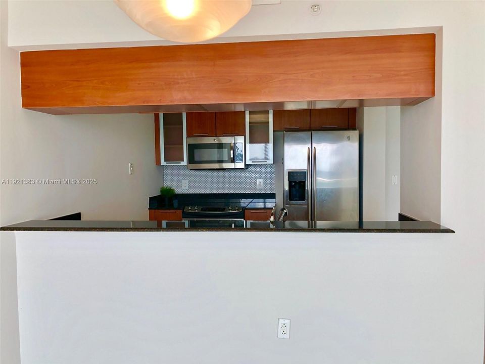 For Rent: $3,900 (2 beds, 2 baths, 1144 Square Feet)