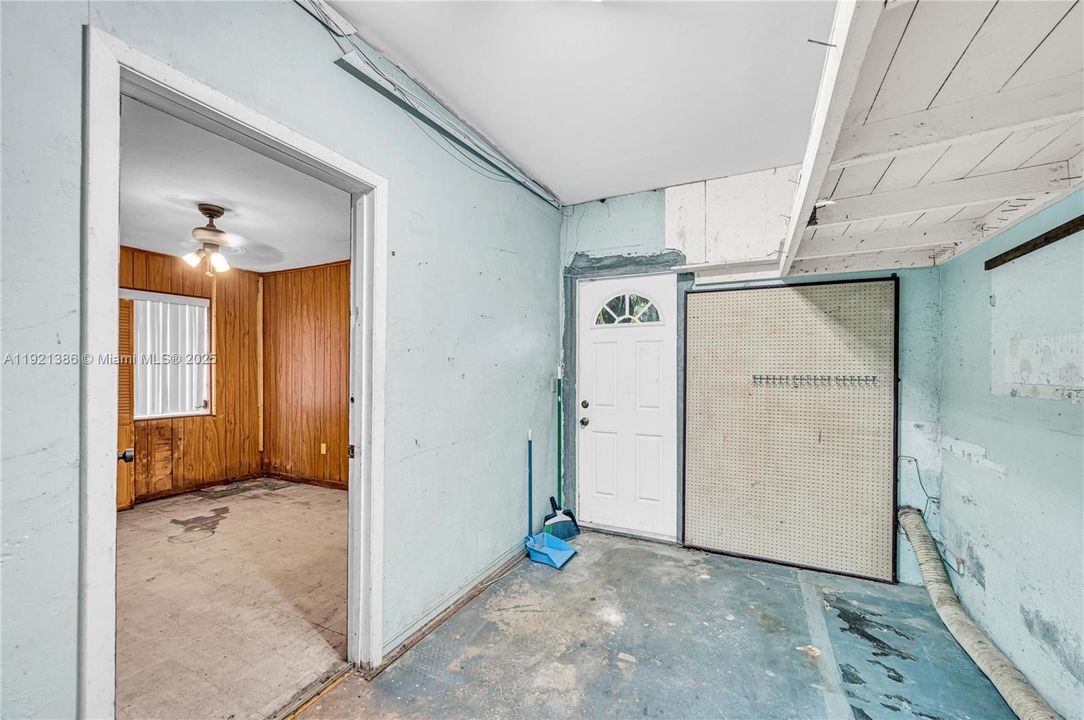 En Venta: $495,000 (3 camas, 2 baños, 1861 Pies cuadrados)