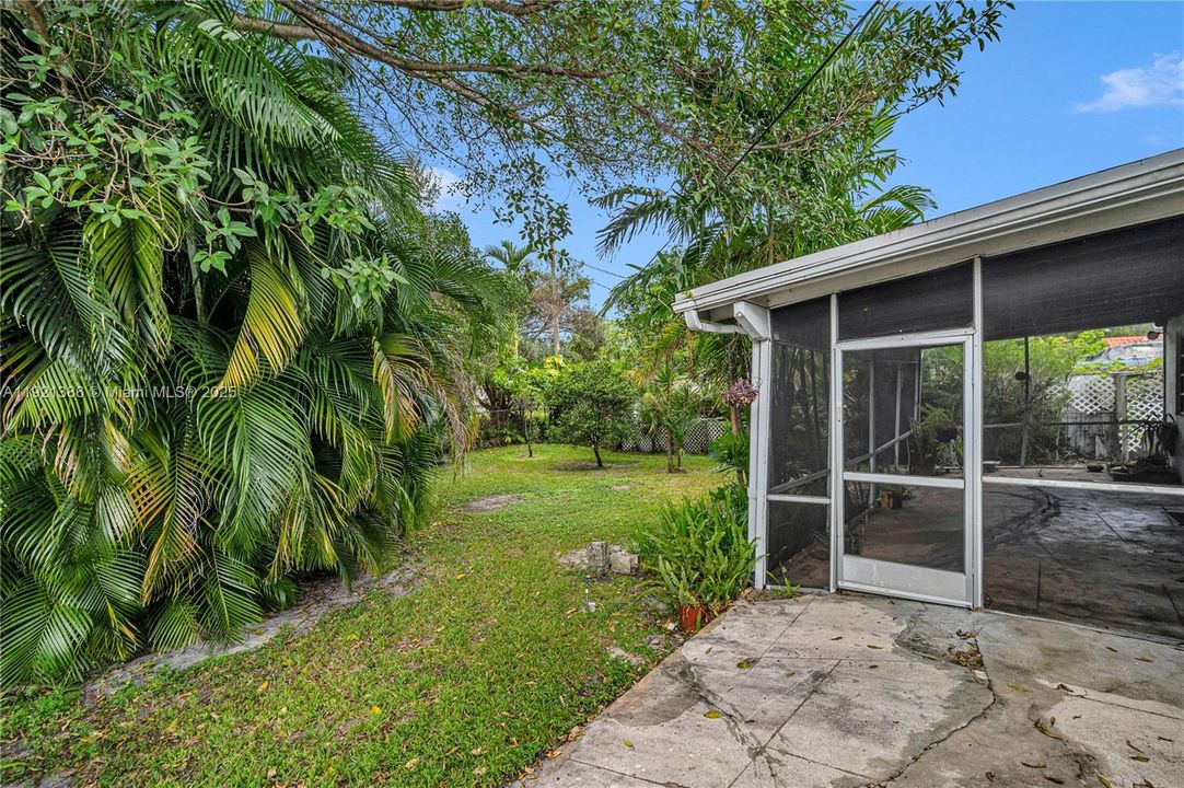 En Venta: $495,000 (3 camas, 2 baños, 1861 Pies cuadrados)