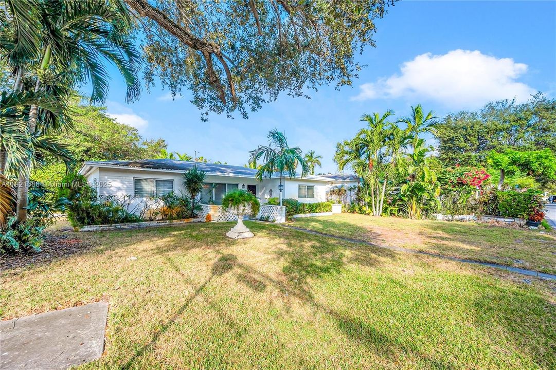 En Venta: $495,000 (3 camas, 2 baños, 1861 Pies cuadrados)